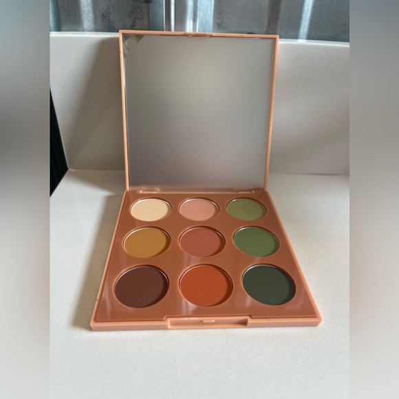 MORPHE NWT 9B Matte Essentials Artistry Palette 9 Cool Colors Eyeshadow … - Picture 2 of 3